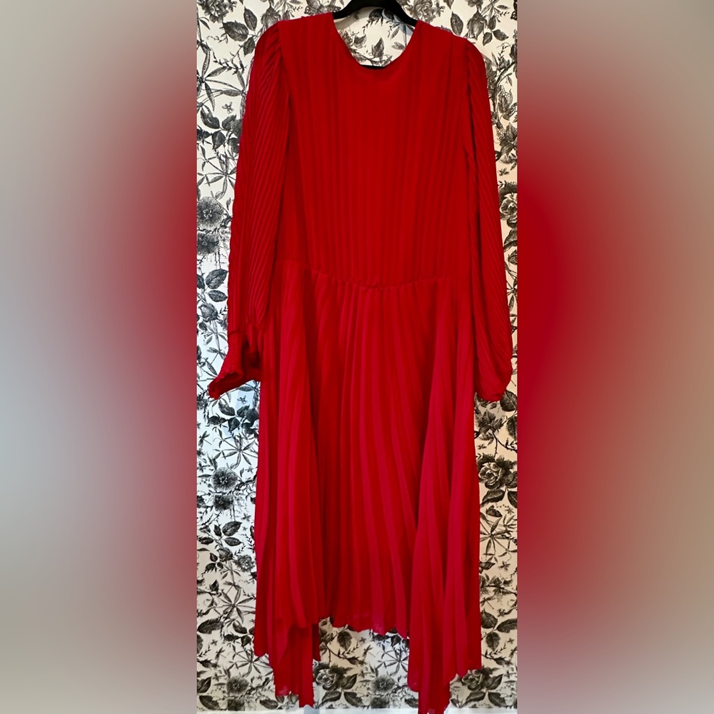City Chic Vibrant Red Dress Long Sleeve Women’s Size 24 XXL Elastic & Flowy